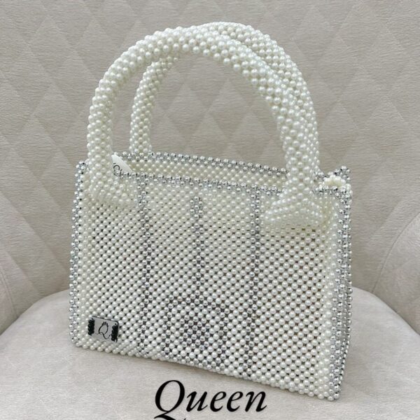 Pearl elegance with sophisticated silver